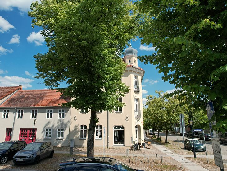 K&ouml;nigstra&szlig;e 6